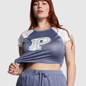 Victoria’s Secret Pink Mesh Tech Raglan Cropped Tee-Size XS NWT🤍